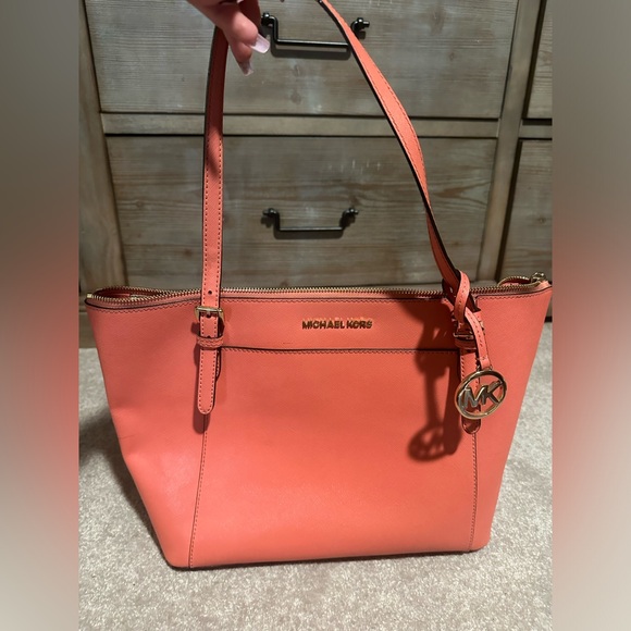 Michael Kors Jet Set Top Zip Saffiano Tote Bag coral pink - Picture 1 of 15